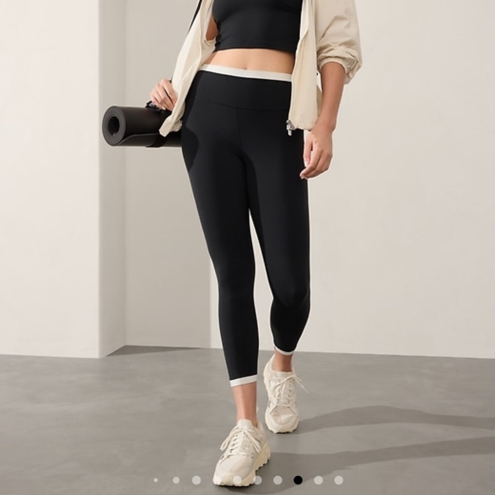NWT Athleta Transcend High Rise Leggings